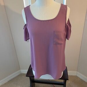 Lily white cold shoulder blouse size small